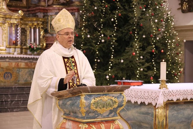 ​Biskup Radoš na svetkovinu Bogojavljenja: "Crkva kao putnica na zemlji poziva u društvo mudraca da bismo s njima susreli Kralja"